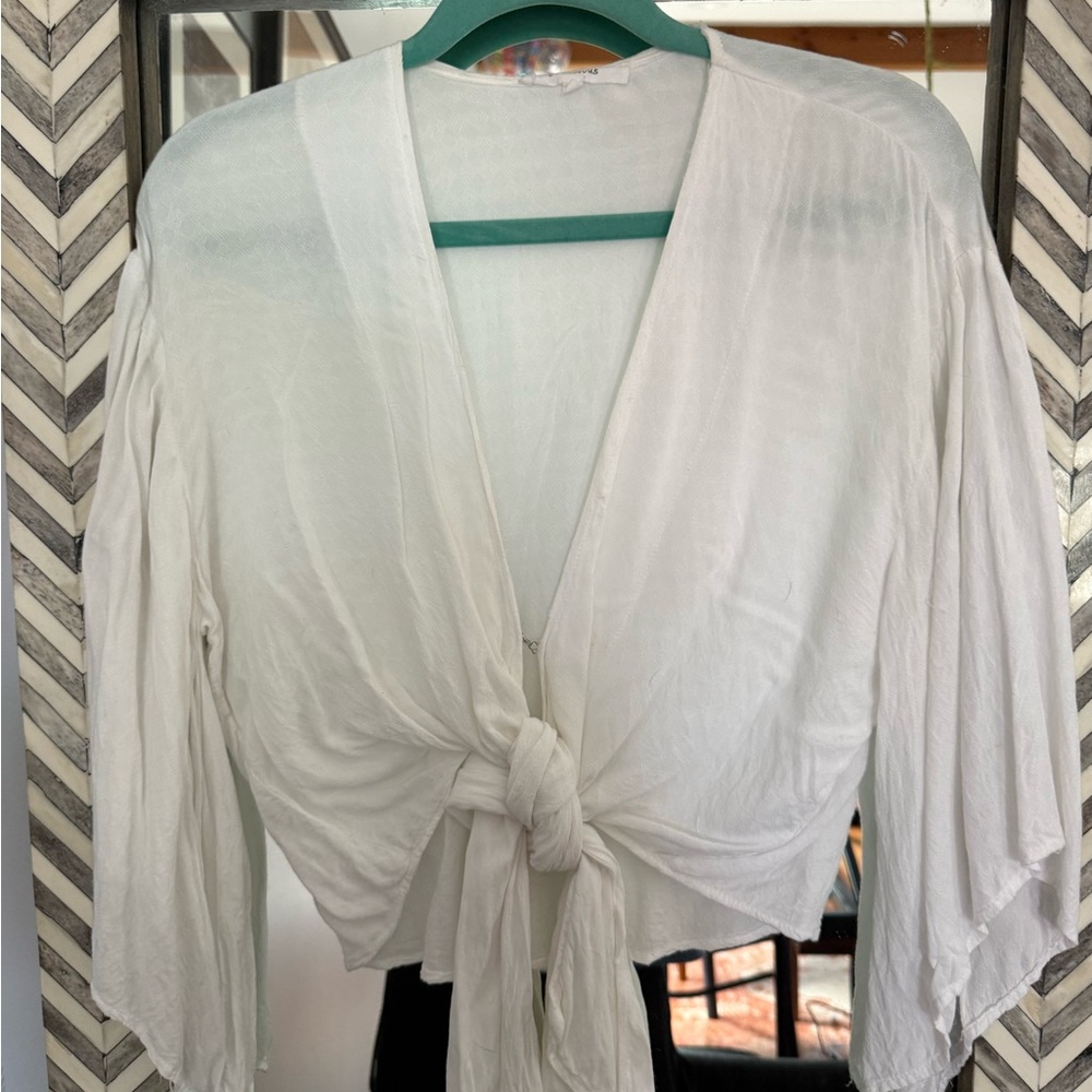 Olivaceous White Textured Top